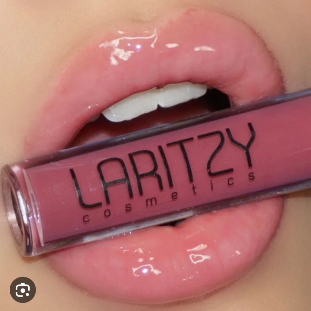 Laritzy Cosmetics Lip Gloss
